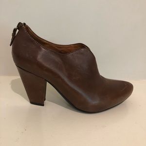 Soft Leather Earthies Maressa Split Bootie 8 brown